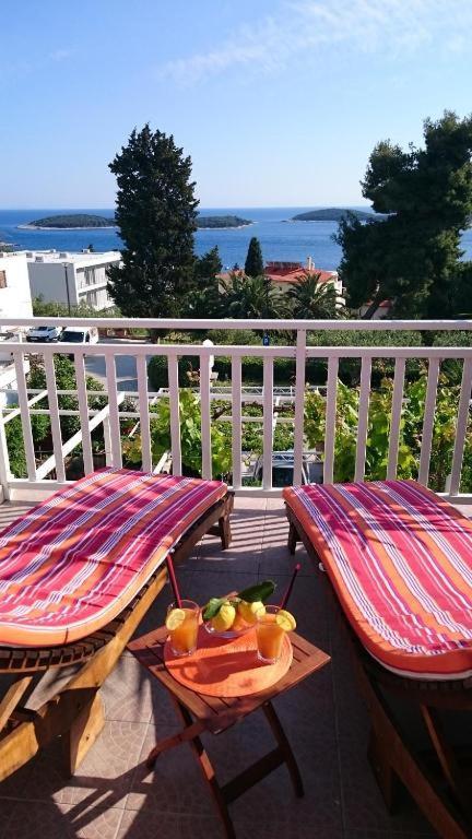 Apartments Mare 2 Хвар Экстерьер фото