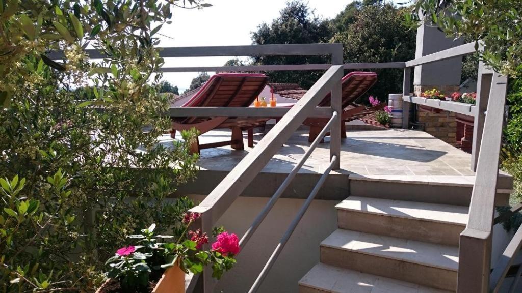 Apartments Mare 2 Хвар Экстерьер фото