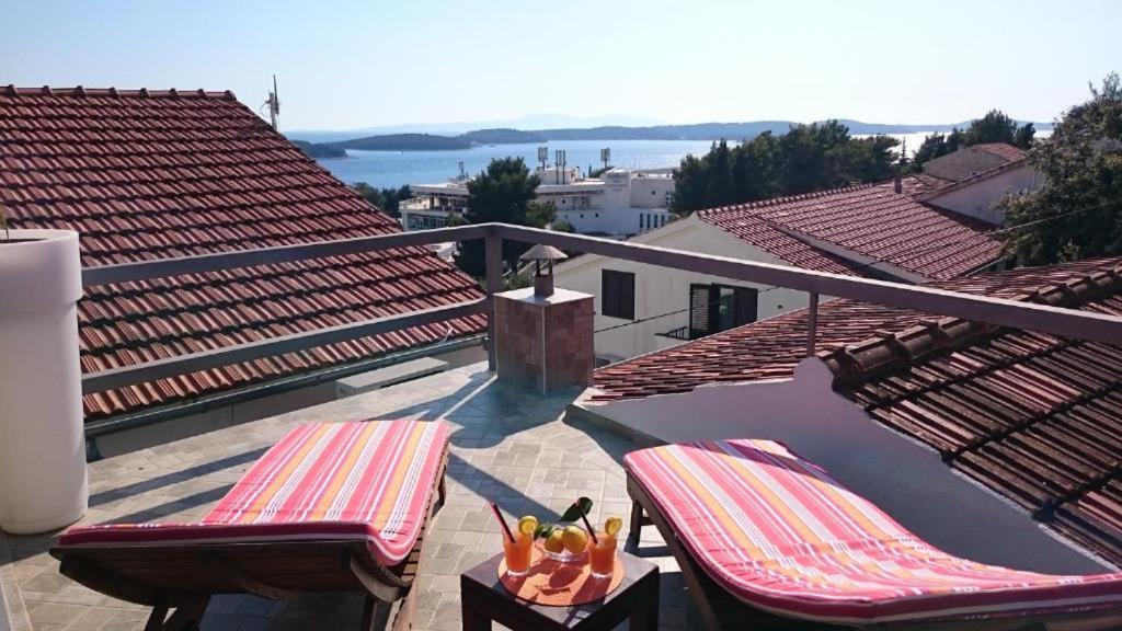 Apartments Mare 2 Хвар Экстерьер фото
