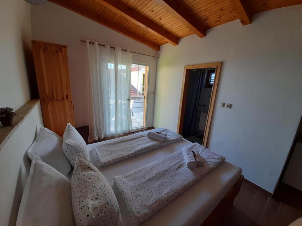 Apartments Mare 2 Хвар Экстерьер фото